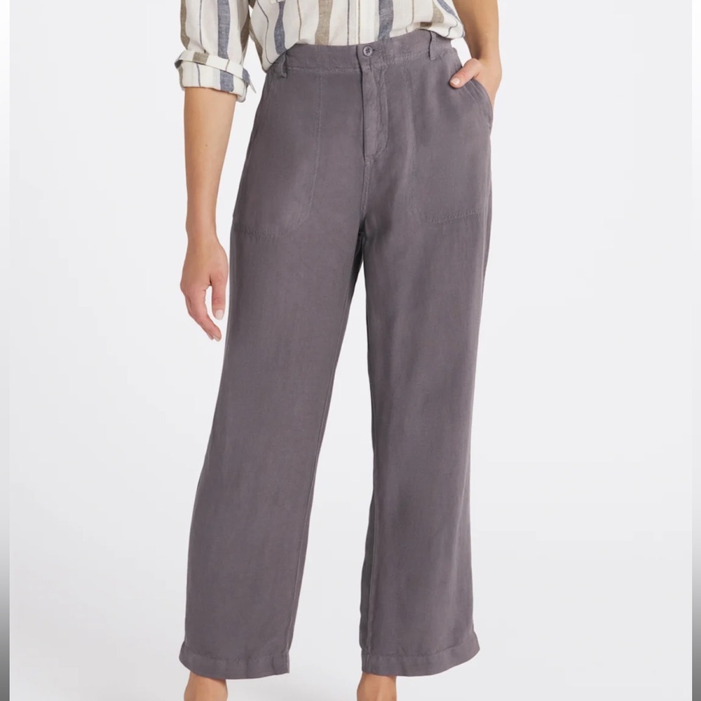 New BELLA DAHL
Blakley Utility Wide Leg Crop